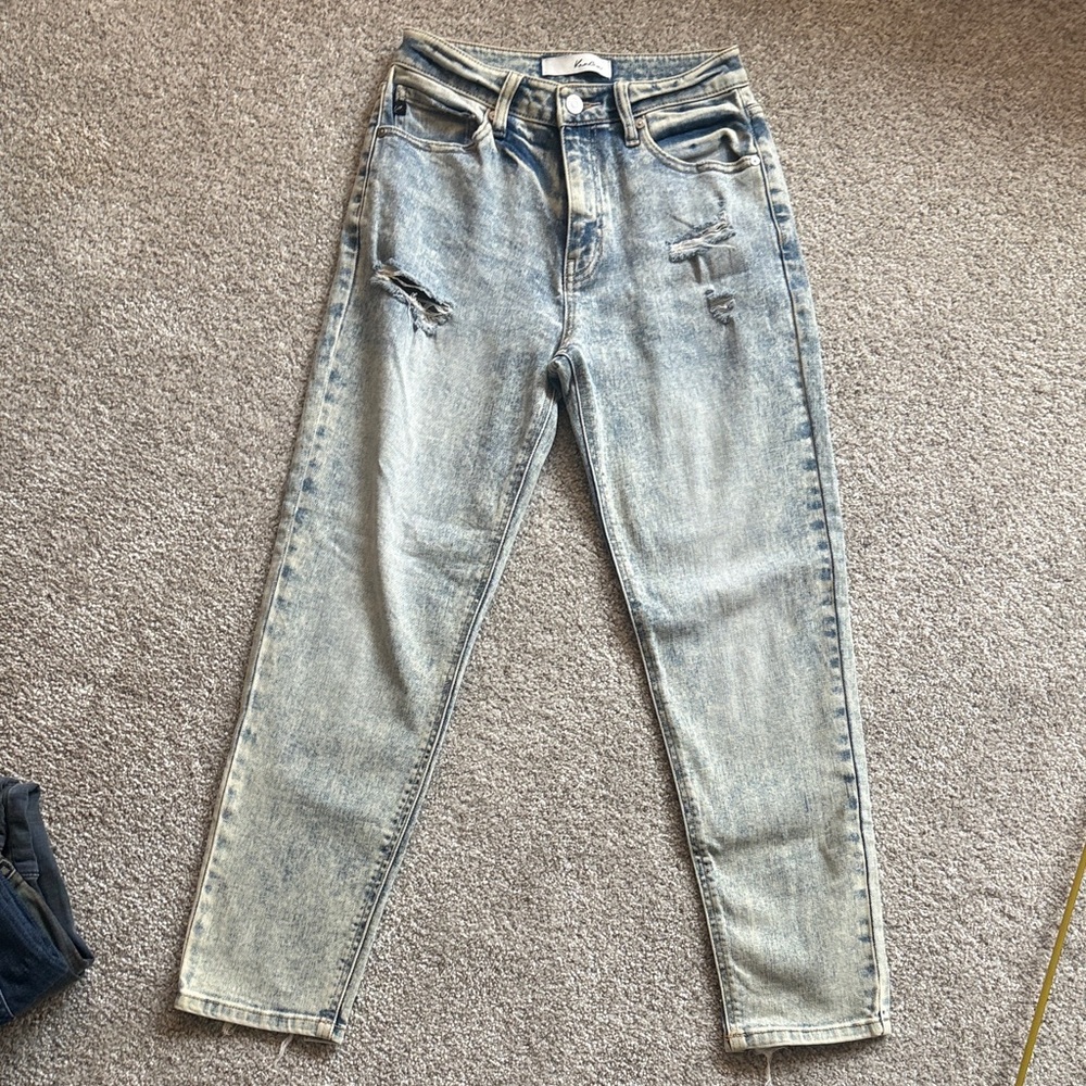 Classic Light Blue Straight Leg Women's Jeans